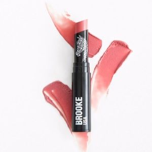 💚3/$10 Brooke USA Tinted Lip Balm in Laura